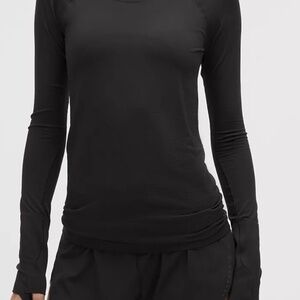 NWT lululemon black swiftly hip length long sleeve